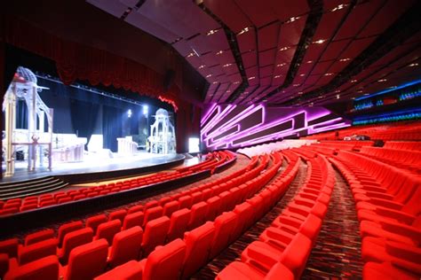 resorts world manila theater shows.
